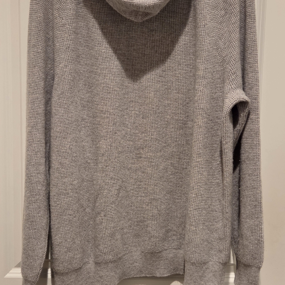 MEN'S CASHMERE SWEATER - Picture 2 of 3